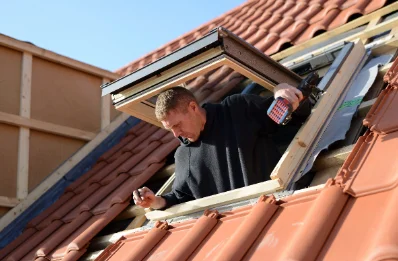 Pose de fenêtres de toit Velux à Astaillac